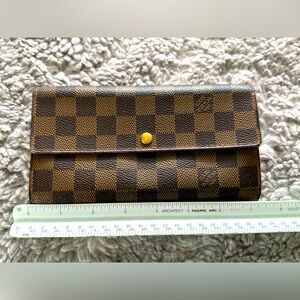 Louis Vuitton DE Sarah Wallet